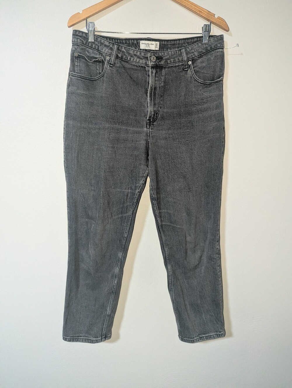 32/14 Abercrombie‎ & Fitch Curve Love The Mom High Rise Washed Black Jeans